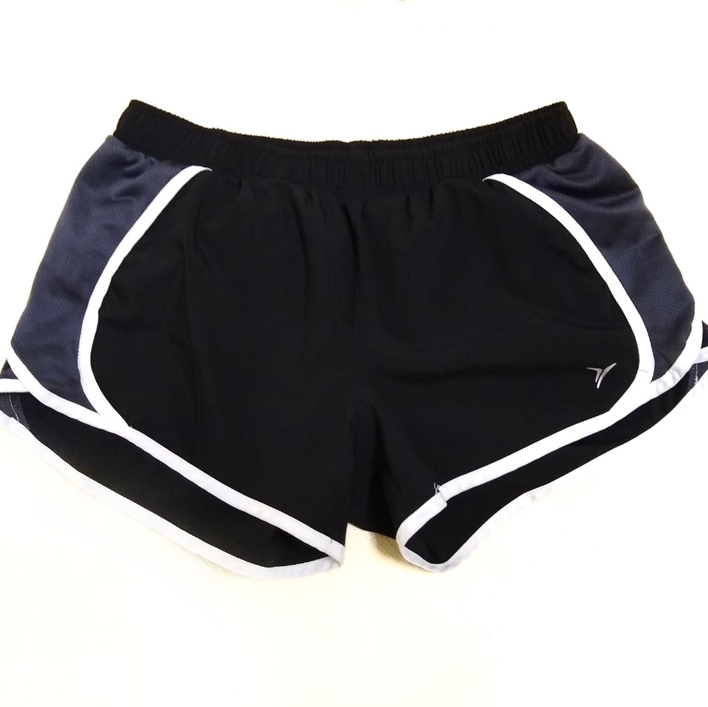Old Navy active shorts - Picture 1 of 7
